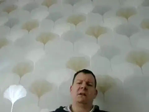 Snapshot of calibersmith chatting on 5, 2, 2025 calibersmith online show from 5, 2, 2025