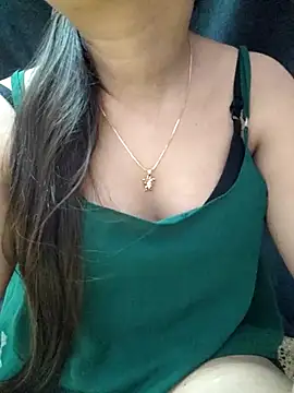Snapshot of Roshni_98 chatting on 14, 7, 2026 Roshni 98 online show from 14, 7, 2026