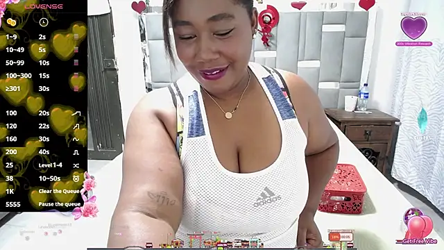 Snapshot of thickebonymilfF chatting on 2, 10, 2025 thickebonymilfF online show from 2, 10, 2025