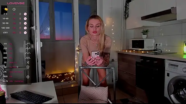 MissLovex online show from 6, 2, 2025