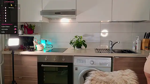 MissLovex online show from 7, 10, 2025