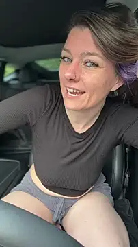 Snapshot of LadyLena1 chatting on 22, 7, 2026 LadyLena1 online show from 22, 7, 2026