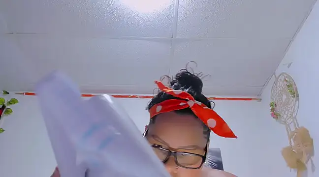 Alhelqueen online show from 6, 2, 2025