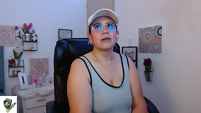 amalia brunette online show from 13, 1, 2025