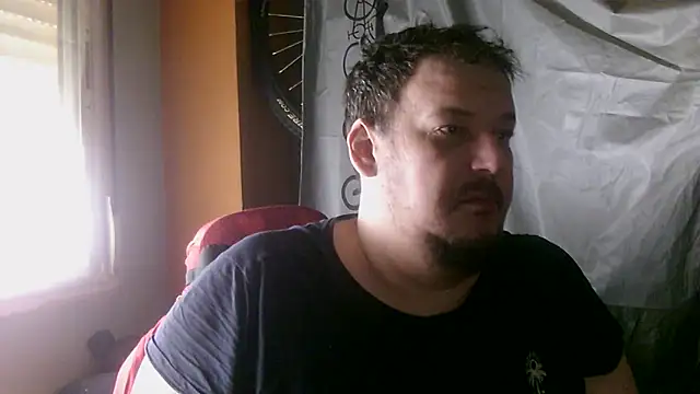 Snapshot of porkorossy chatting on 19, 4, 2026 porkorossy online show from 19, 4, 2026