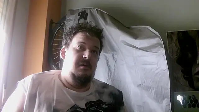 Snapshot of porkorossy chatting on 1, 5, 2026 porkorossy online show from 1, 5, 2026