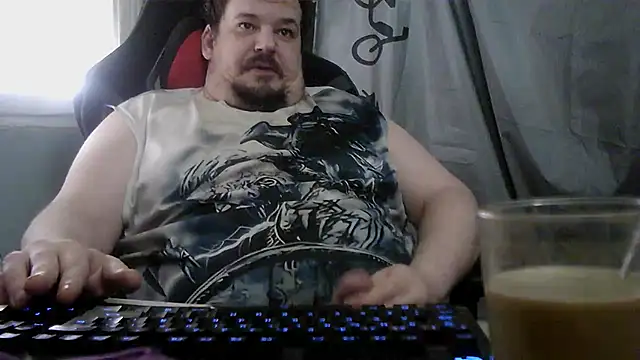 Snapshot of porkorossy chatting on 15, 5, 2026 porkorossy online show from 15, 5, 2026