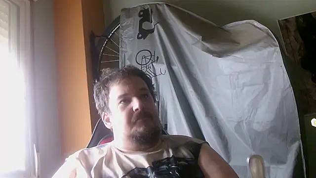 Snapshot of porkorossy chatting on 21, 5, 2026 porkorossy online show from 21, 5, 2026