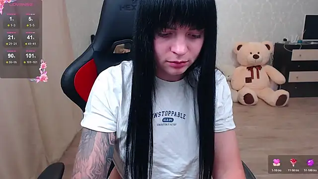 Snapshot of JuicyJess chatting on 27, 5, 2026 JuicyJess online show from 27, 5, 2026