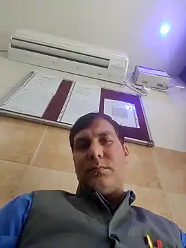 Snapshot of ZIMMY25 chatting on 28, 2, 2025 ZIMMY25 online show from 28, 2, 2025