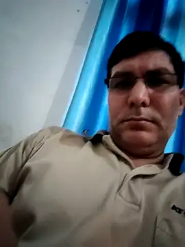 Snapshot of ZIMMY25 chatting on 8, 10, 2025 ZIMMY25 online show from 8, 10, 2025