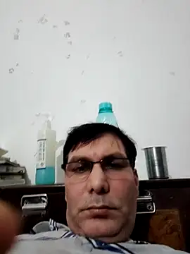 Snapshot of ZIMMY25 chatting on 13, 10, 2025 ZIMMY25 online show from 13, 10, 2025