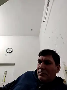 Snapshot of ZIMMY25 chatting on 16, 11, 2025 ZIMMY25 online show from 16, 11, 2025