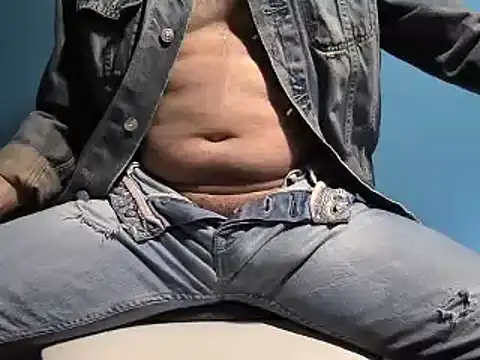 Snapshot of Pol8822 chatting on 11, 4, 2026 Pol8822 online show from 11, 4, 2026