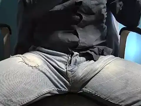 Snapshot of Pol8822 chatting on 12, 4, 2026 Pol8822 online show from 12, 4, 2026