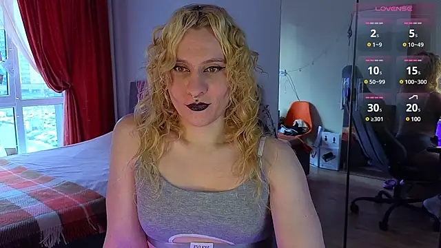 Lori Myaf online show from 15, 3, 2025