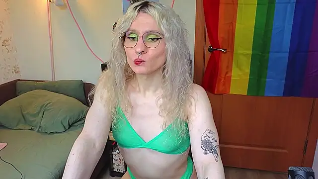 Snapshot of Lori_Myaf chatting on 1, 6, 2026 Lori Myaf online show from 1, 6, 2026