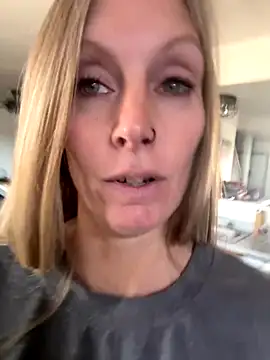 ItsDanniG online show from 14, 10, 2025