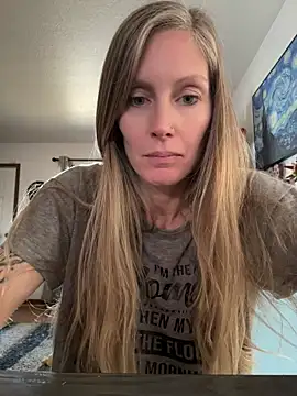 ItsDanniG online show from 25, 4, 2026