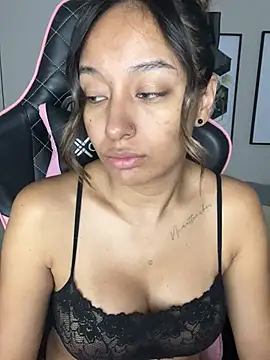 DianaHopson online show from 20, 2, 2025