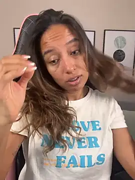 DianaHopson online show from 15, 3, 2025