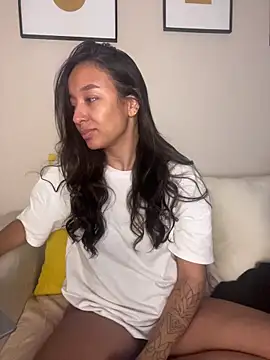 DianaHopson online show from 25, 2, 2026