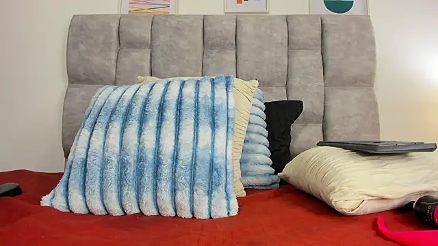 TiffanyFox1 online show from 5, 2, 2026