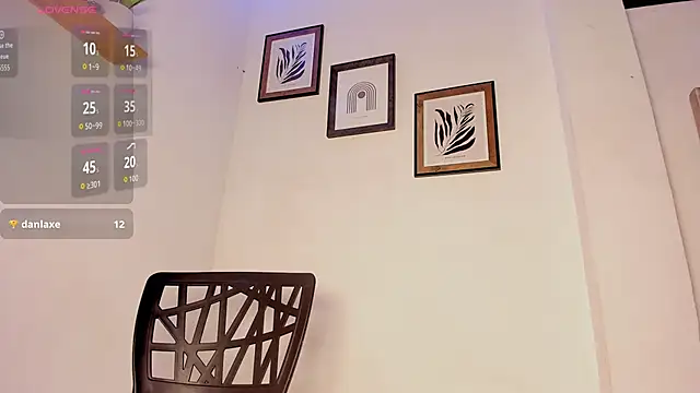 Snapshot of Letizia_West_ chatting on 6, 11, 2025 Letizia West online show from 6, 11, 2025