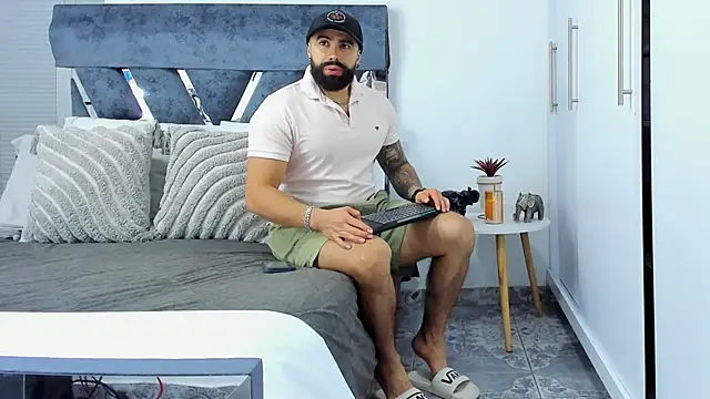 Zack Froone online show from 4, 12, 2025