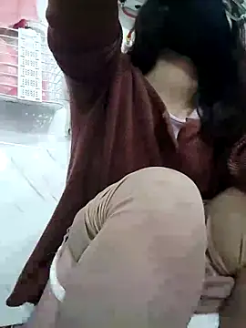 I AM NOT A SLUT online show from 1, 1, 2025