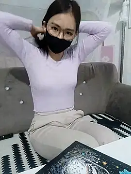 I AM NOT A SLUT online show from 20, 2, 2025