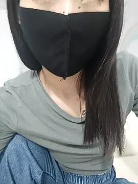 I AM NOT A SLUT online show from 6, 3, 2025