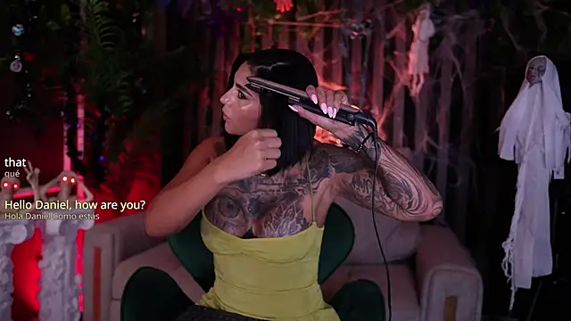 Snapshot of Kleeopatra_ chatting on 8, 10, 2025 Kleeopatra online show from 8, 10, 2025