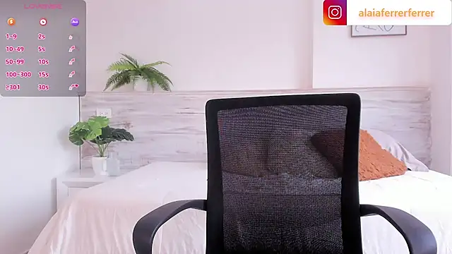 Snapshot of Alaia_Ferrer_ chatting on 9, 2, 2025 Alaia Ferrer online show from 9, 2, 2025