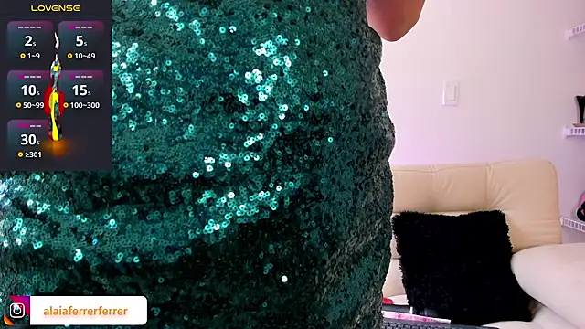 Snapshot of Alaia_Ferrer_ chatting on 2, 3, 2025 Alaia Ferrer online show from 2, 3, 2025