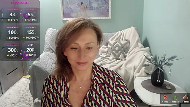 Snapshot of HornyMilf_777 chatting on 7, 10, 2025 HornyMilf 777 online show from 7, 10, 2025