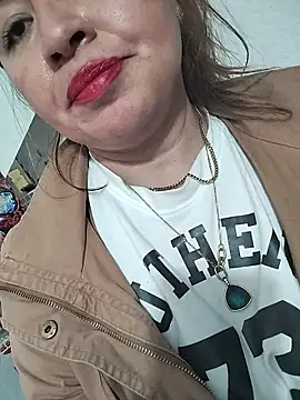 Snapshot of isabellacen chatting on 16, 10, 2025 isabellacen online show from 16, 10, 2025