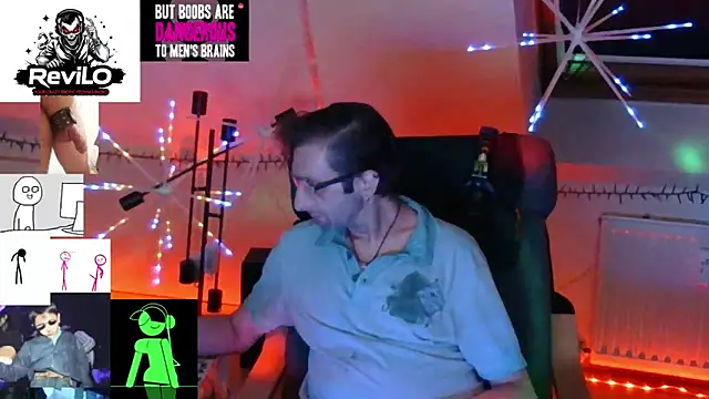 Snapshot of RevilO1180 chatting on 29, 4, 2026 RevilO1180 online show from 29, 4, 2026