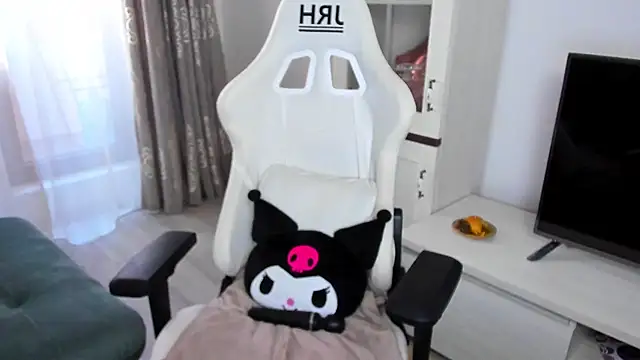 EveEvian online show from 25, 2, 2025