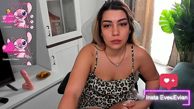 EveEvian online show from 12, 3, 2025