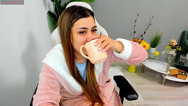 EveEvian online show from 17, 5, 2026