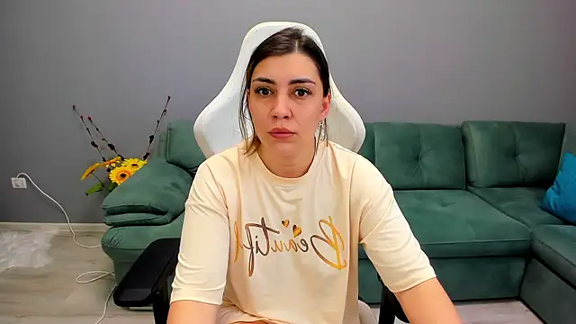 Snapshot of EveEvian chatting on 18, 6, 2026 EveEvian online show from 18, 6, 2026