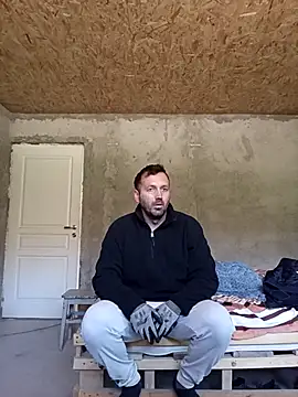 Snapshot of florin421 chatting on 19, 4, 2026 florin421 online show from 19, 4, 2026
