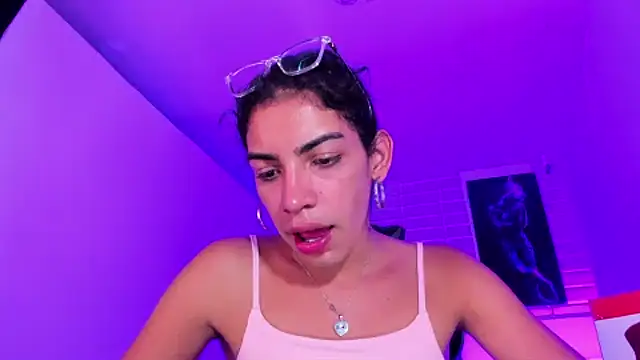 Snapshot of Alahia_Rodriguez chatting on 12, 2, 2025 Alahia Rodriguez online show from 12, 2, 2025