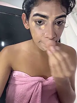 Snapshot of Alahia_Rodriguez chatting on 13, 9, 2025 Alahia Rodriguez online show from 13, 9, 2025