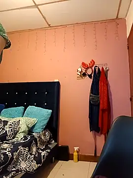 EllisW8 online show from 10, 3, 2025