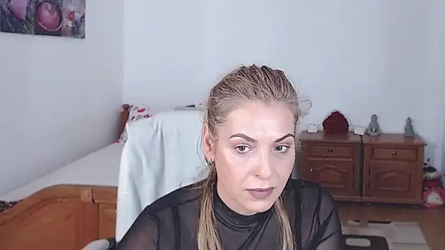 evamaria2024 online show from 10, 1, 2025