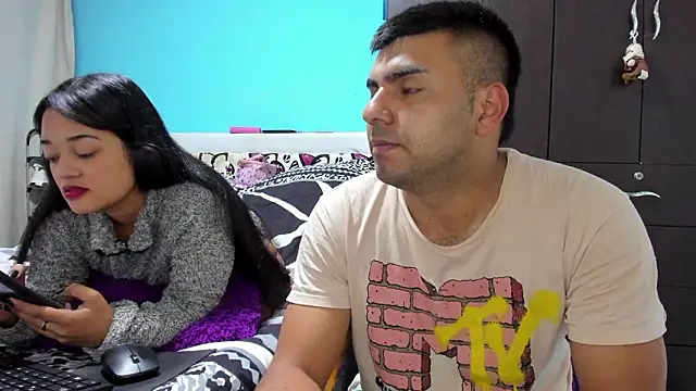 2ScarletandRyan8 online show from 3, 3, 2026