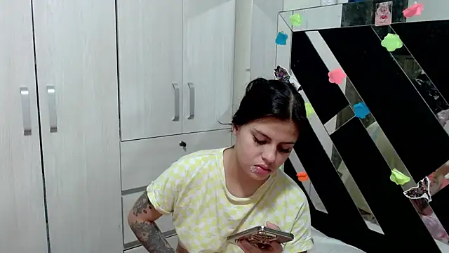 Snapshot of katery_wok11 chatting on 4, 2, 2026 katery wok11 online show from 4, 2, 2026