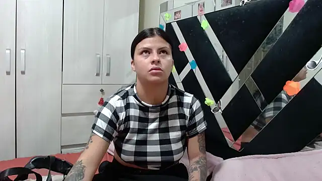Snapshot of katery_wok11 chatting on 12, 5, 2026 katery wok11 online show from 12, 5, 2026